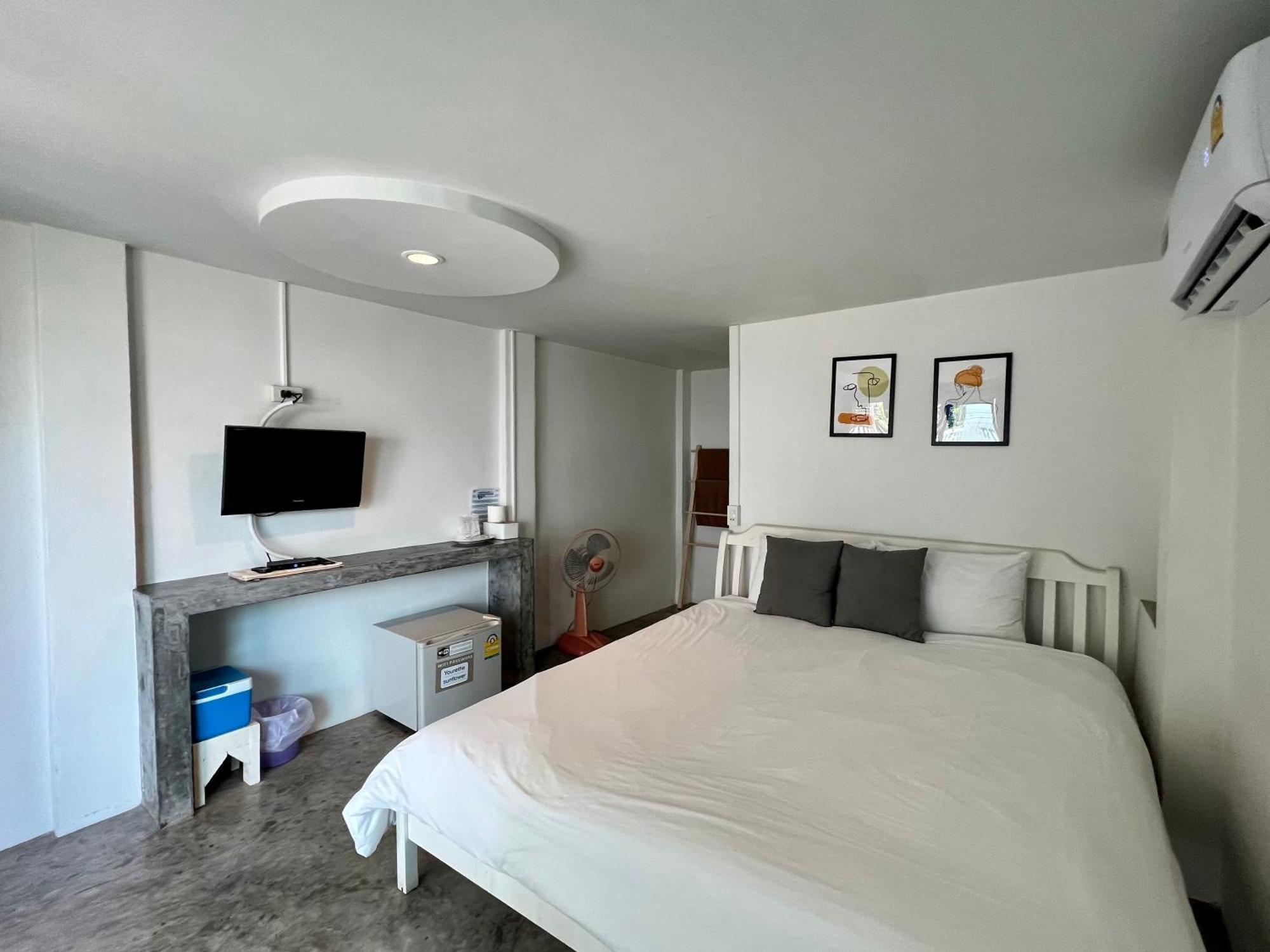 Appartement Sawaddeethaweesuk At Kohlarn Chambre photo